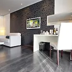 Refresh Boutique - Central Point Guest house Vodice