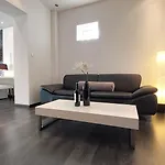 Guest house Refresh Boutique - Central Point 4*