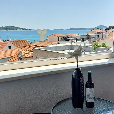 Refresh Boutique - Central Point Vendégház 4*