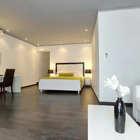 Refresh Boutique - Central Point 4* Vodice