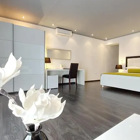 Vendégház Refresh Boutique - Central Point 4*