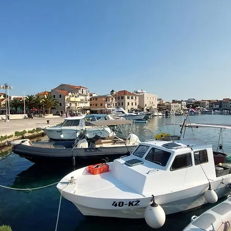 Refresh Boutique - Central Point Vodice