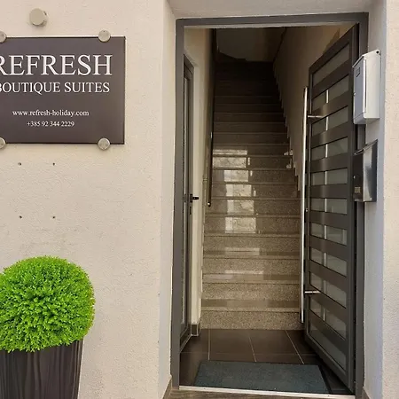 Refresh Boutique - Central Point Vendégház 4*