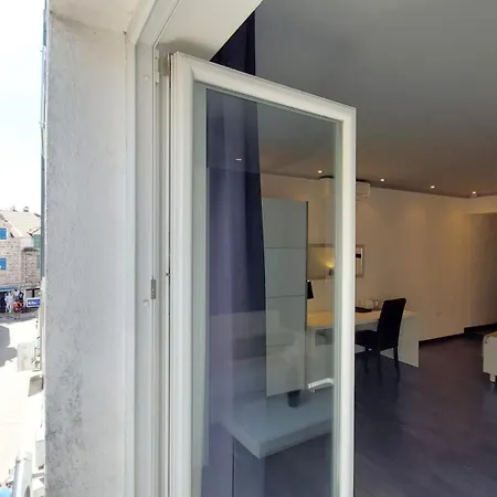 Guest house Refresh Boutique - Central Point 4*
