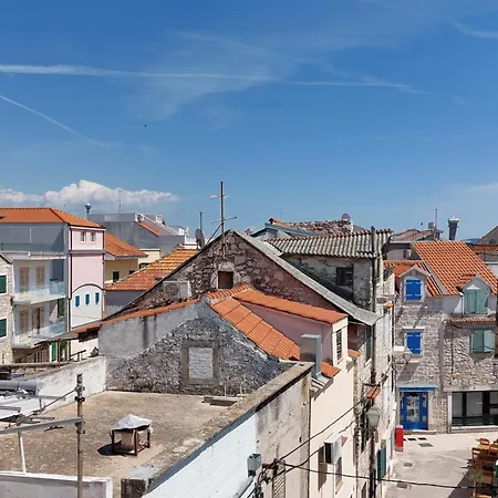 Refresh Boutique - Central Point Guest house Vodice