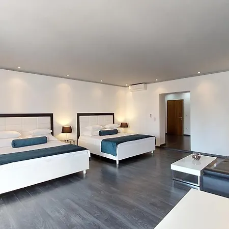 Penzion Refresh Boutique - Central Point 4*