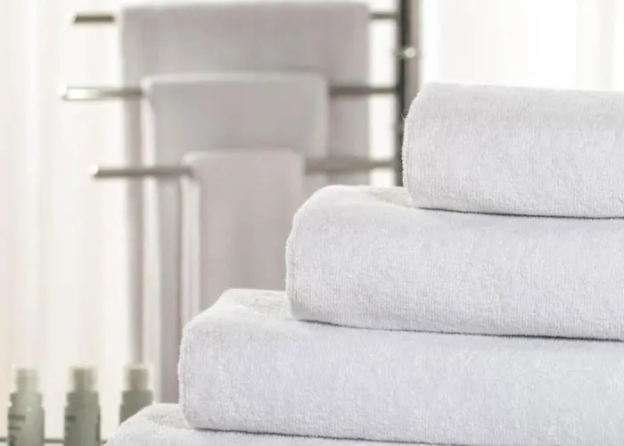 Refresh Boutique - Central Point Gasthuis 4*