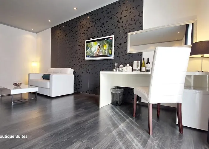 Refresh Boutique - Central Point Guest house Vodice