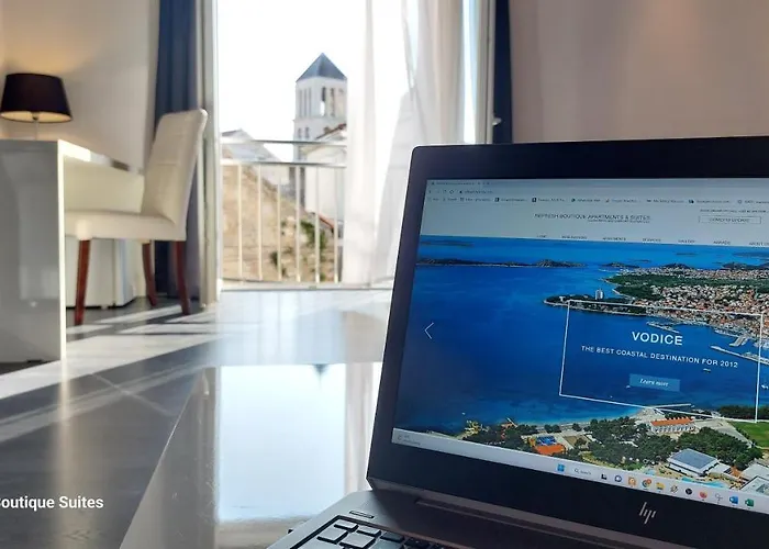 Refresh Boutique - Central Point Vodice