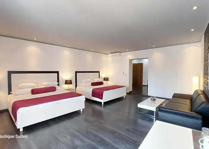 Refresh Boutique - Central Point Guest house