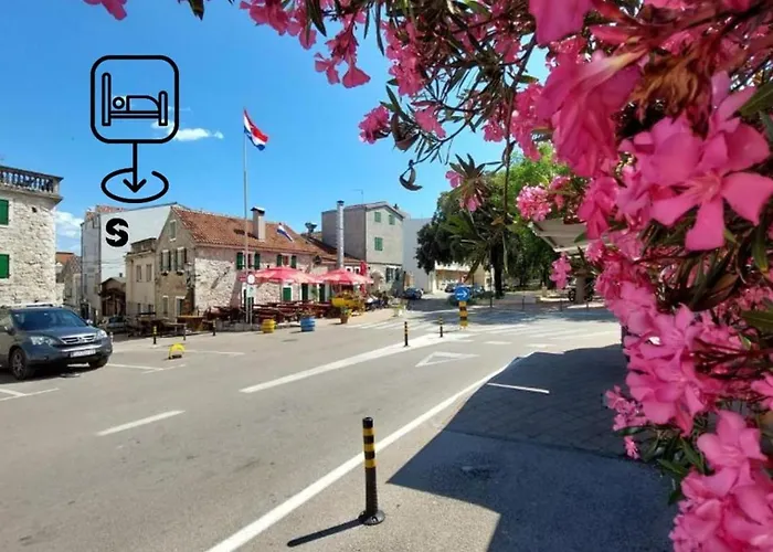 Refresh Boutique - Central Point Gasthuis 4*