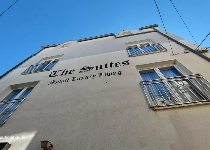 Refresh Boutique - Central Point Gasthuis 4*