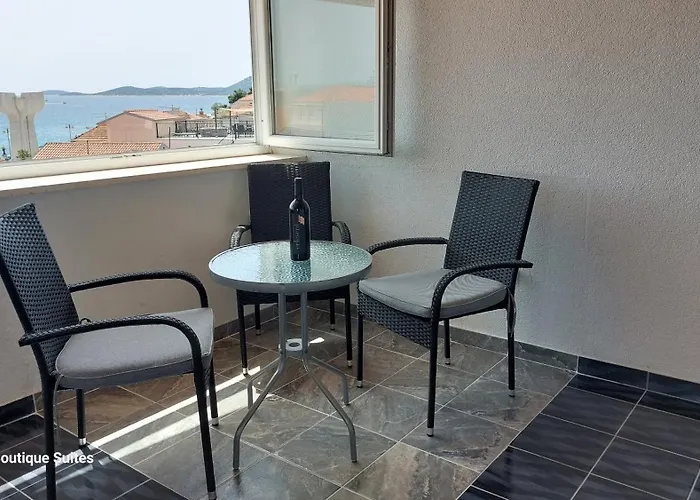 Gasthuis Refresh Boutique - Central Point 4*