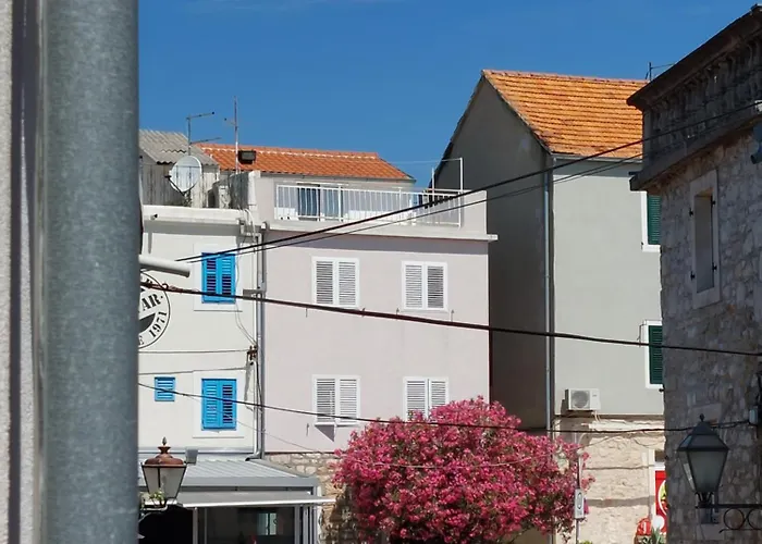 Refresh Boutique - Central Point Gasthuis 4*