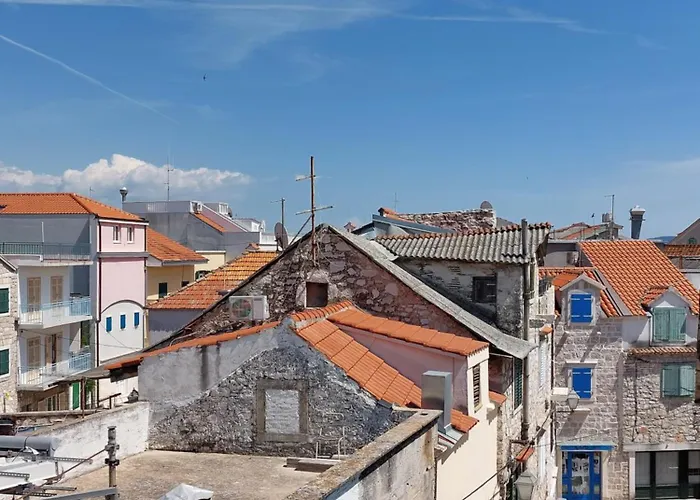 Refresh Boutique - Central Point Gasthuis Vodice